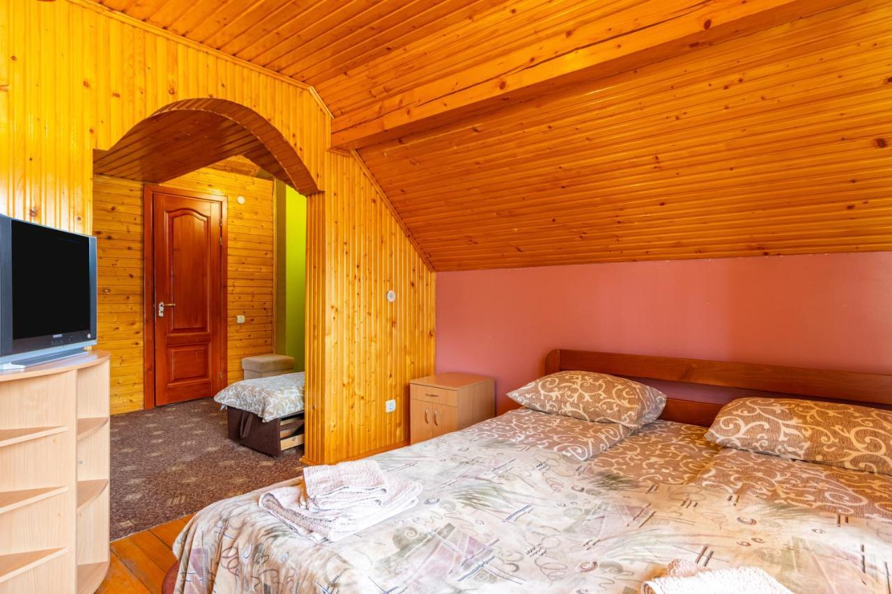 Smerichka Hotell Slavske Exteriör bild