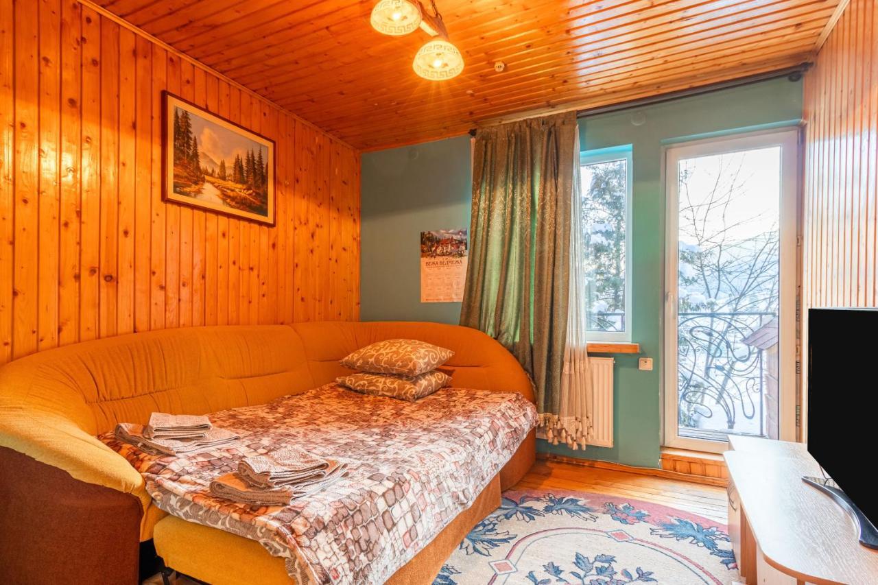 Smerichka Hotell Slavske Exteriör bild
