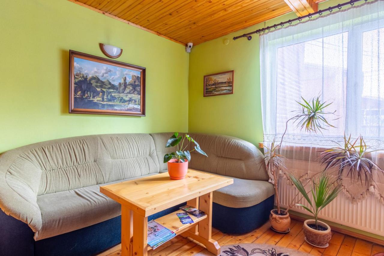 Smerichka Hotell Slavske Exteriör bild