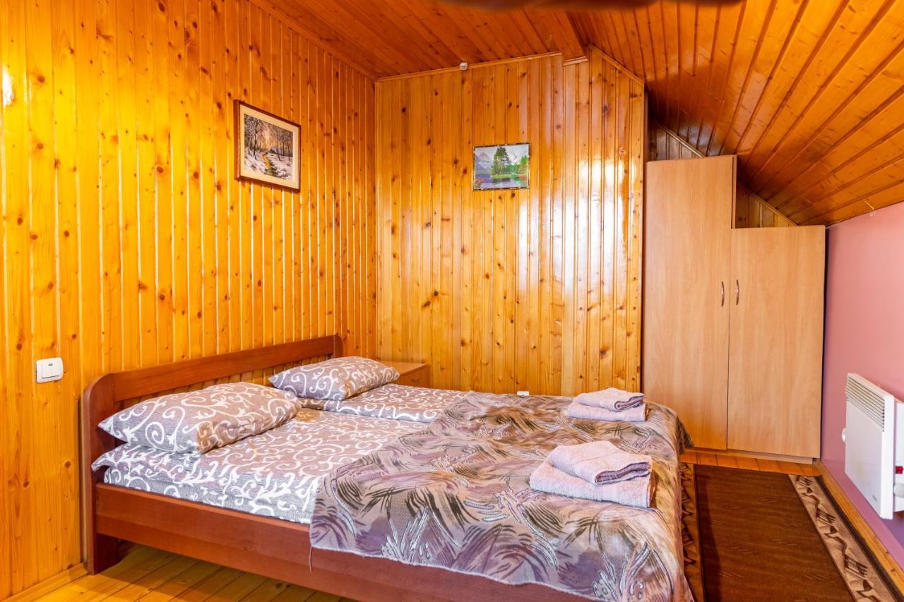 Smerichka Hotell Slavske Exteriör bild