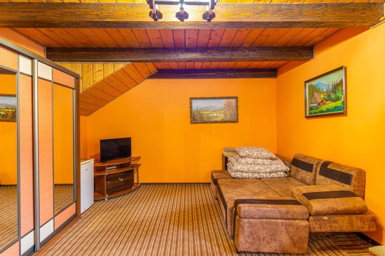 Smerichka Hotell Slavske Exteriör bild