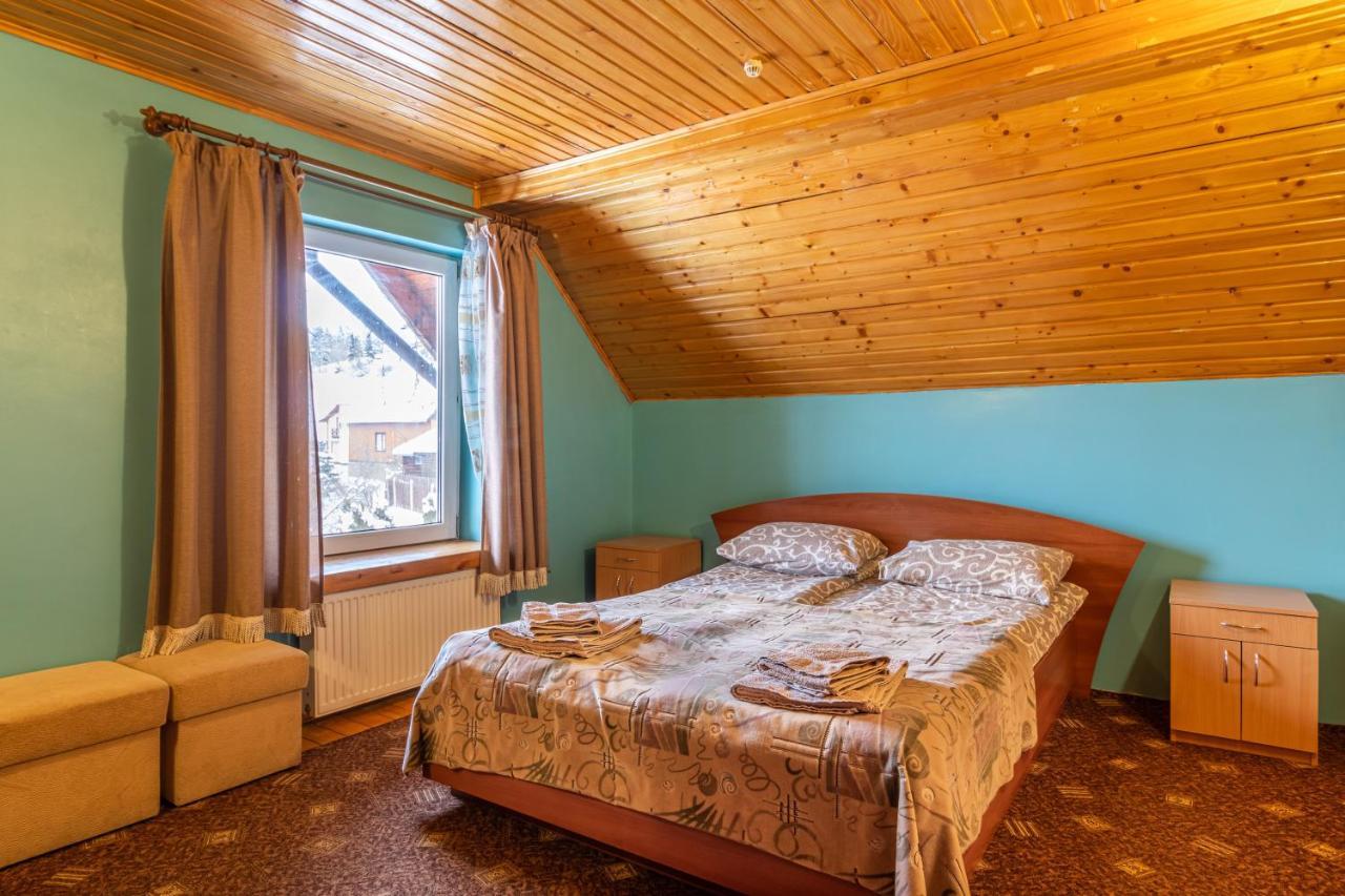 Smerichka Hotell Slavske Exteriör bild